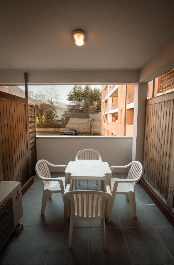 Le Petit Pyreneen - Centre; Terrasse; Parking Лурд Экстерьер фото