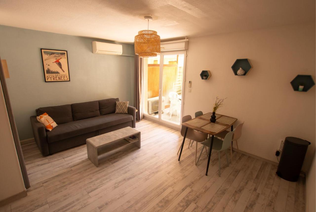Le Petit Pyreneen - Centre; Terrasse; Parking Лурд Экстерьер фото